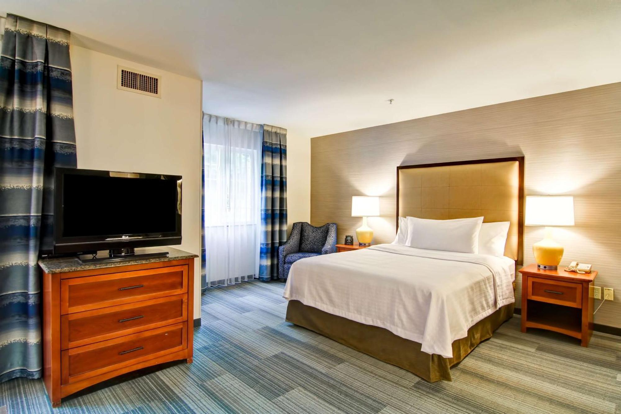 Homewood Suites By Hilton Stratford Esterno foto