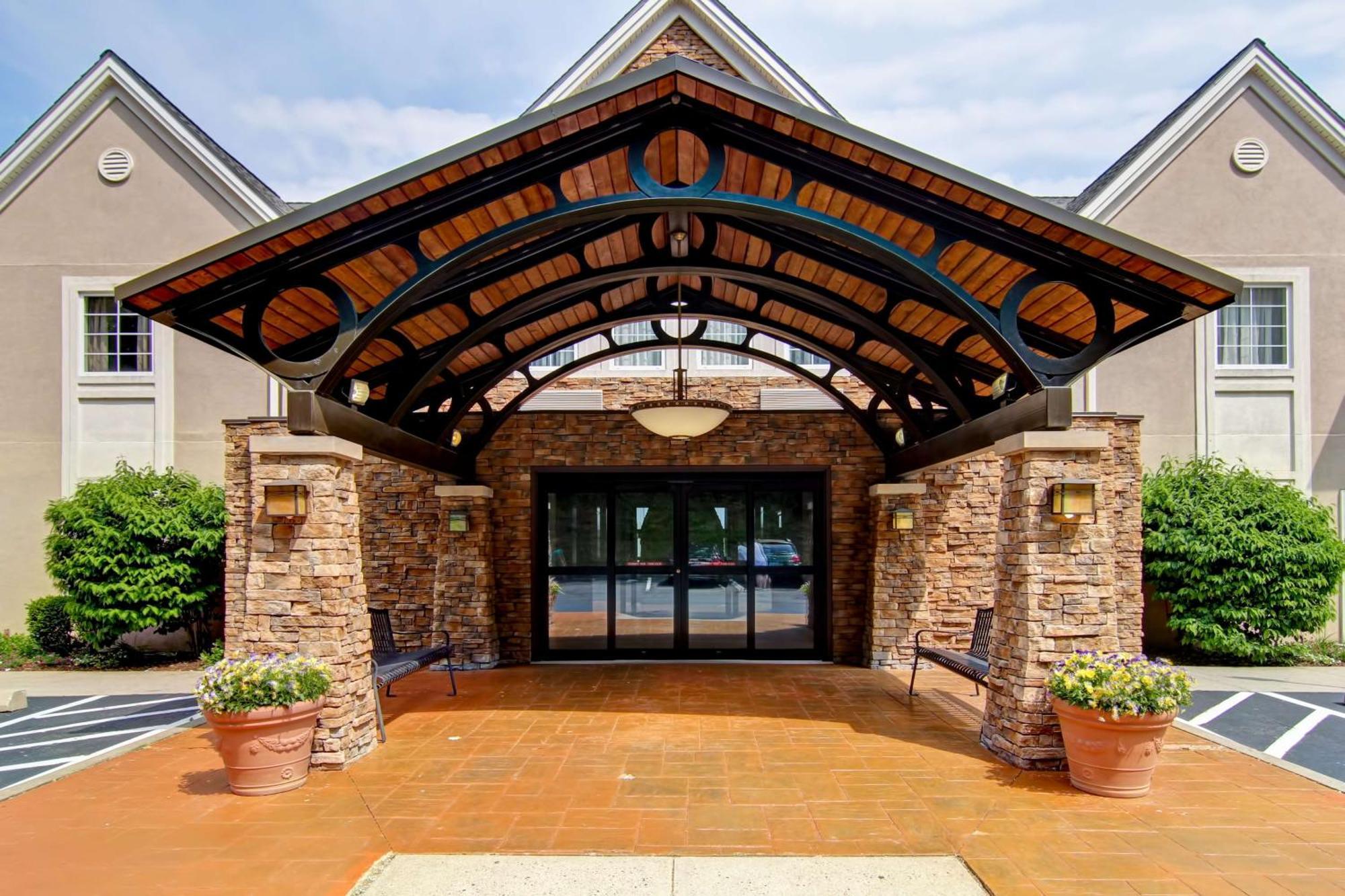 Homewood Suites By Hilton Stratford Esterno foto